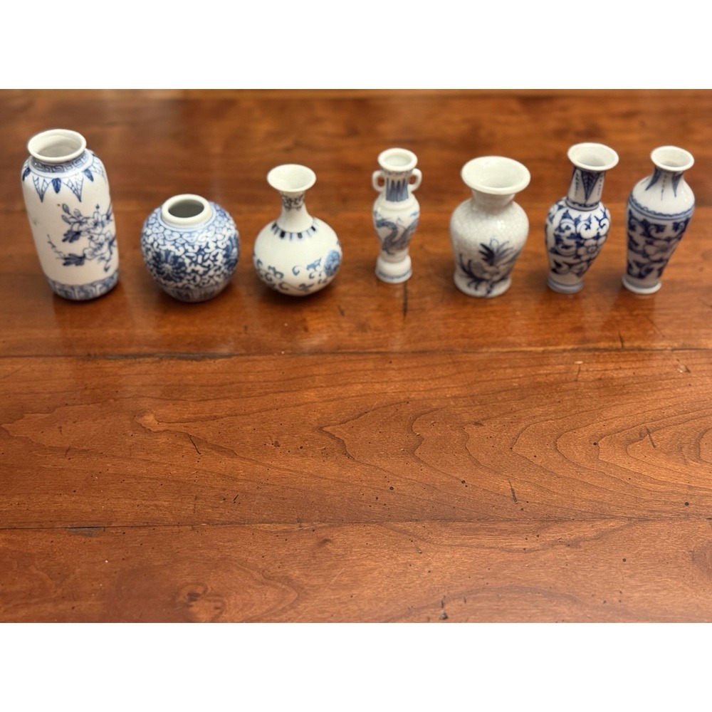 Lot of 7 Vintage Chinese Blue & White Porcelain Minature Vases Chinoiserie